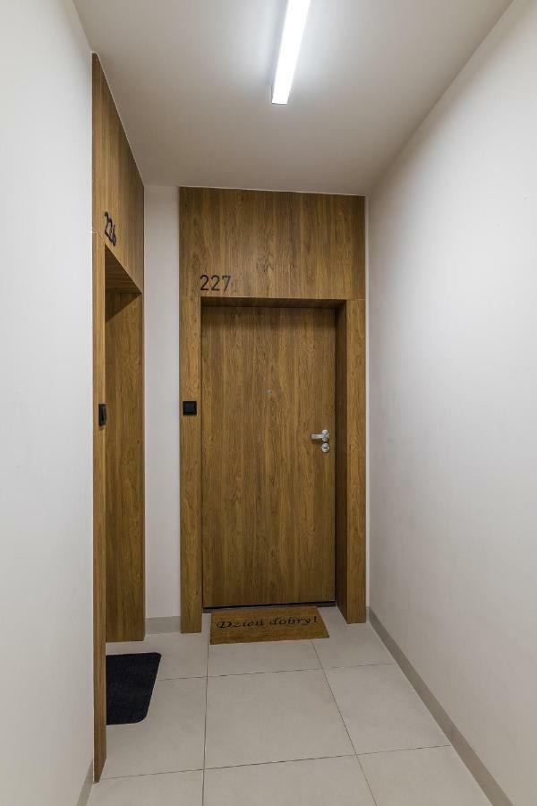 Raya Mansion Warsaw 아파트 외부 사진